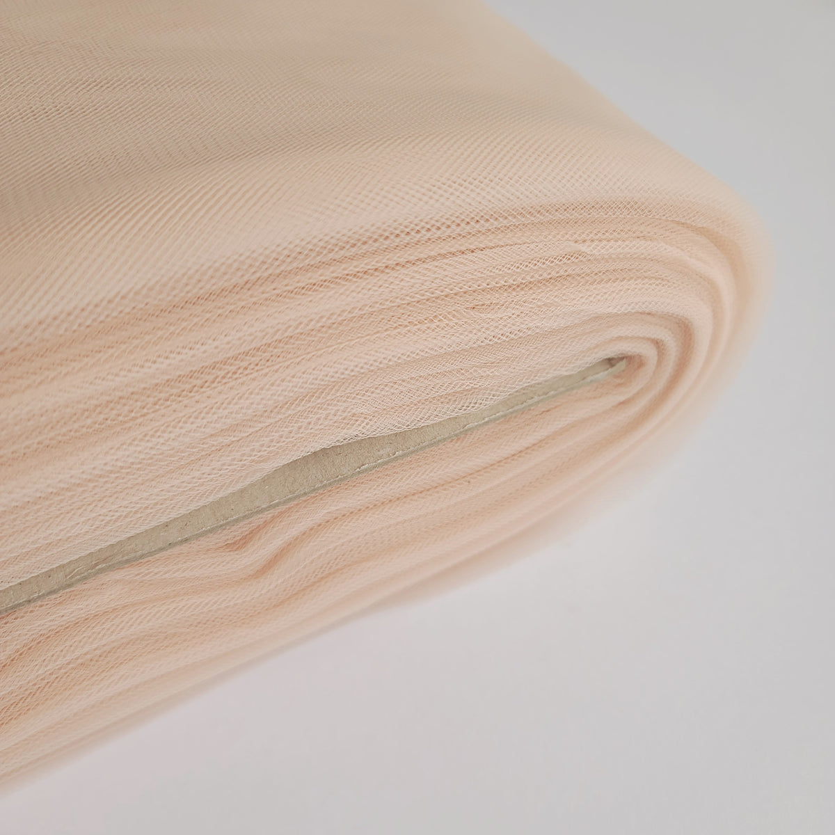 【euw】nuance quilting tulle outer / beige Nude 300cm Wide Fine Tulle Fabric – On Trend Fabrics