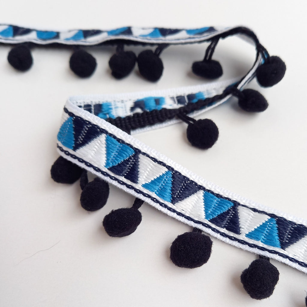 Inca Pom Pom Trim – 9 Colours