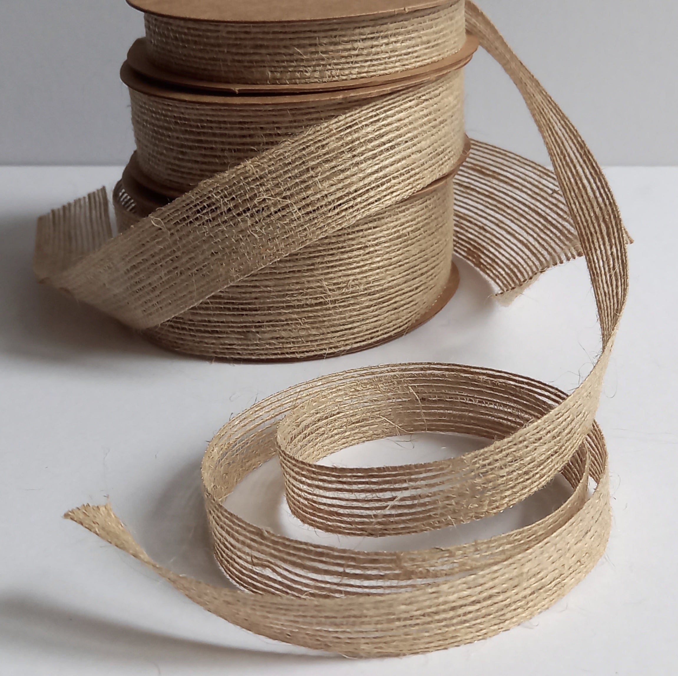 Burlap String Ribbon Burlap Ribbon in 3 widths – On Trend Fabrics