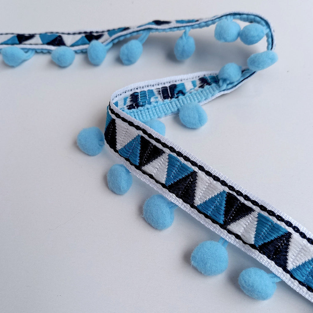 Inca Pom Pom Trim – 9 Colours