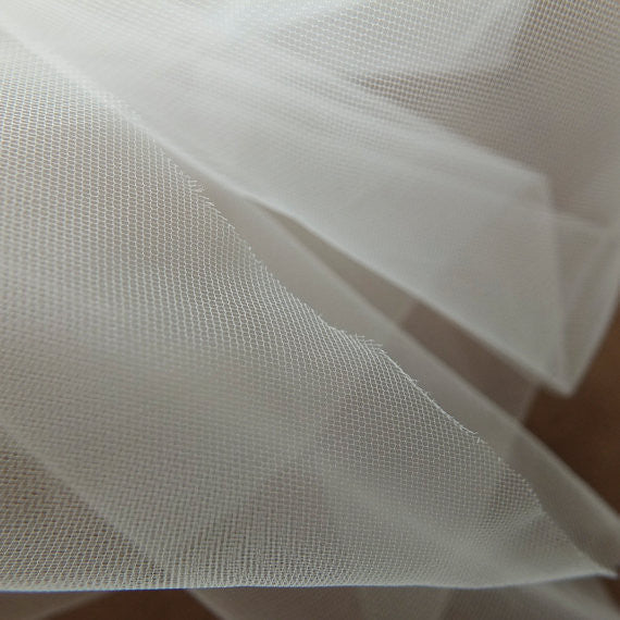 Thin mesh fabric discount